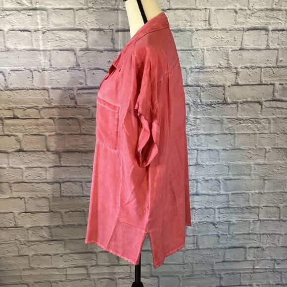 Velvet Heart - Women's Pink Button-Up Top - Picture 4 of 6